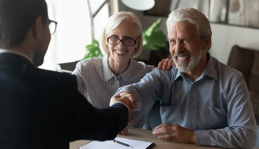 JHP Broker with smiling couple